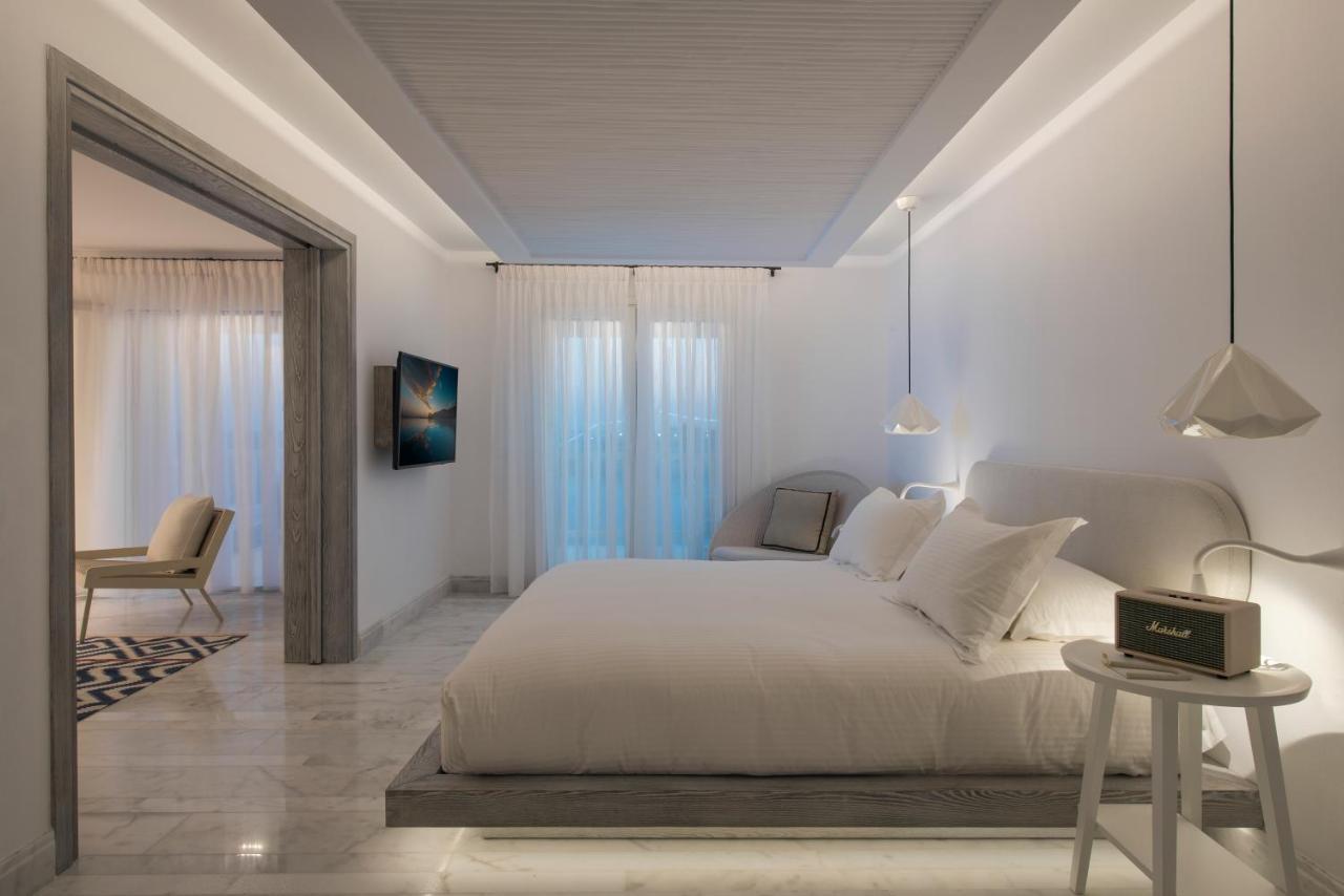Mykonos Riviera Hotel & Spa, A Member Of Small Luxury Hotels Of The World Tourlos Exterior photo