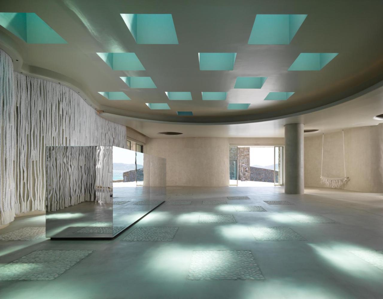 Mykonos Riviera Hotel & Spa, A Member Of Small Luxury Hotels Of The World Tourlos Exterior photo